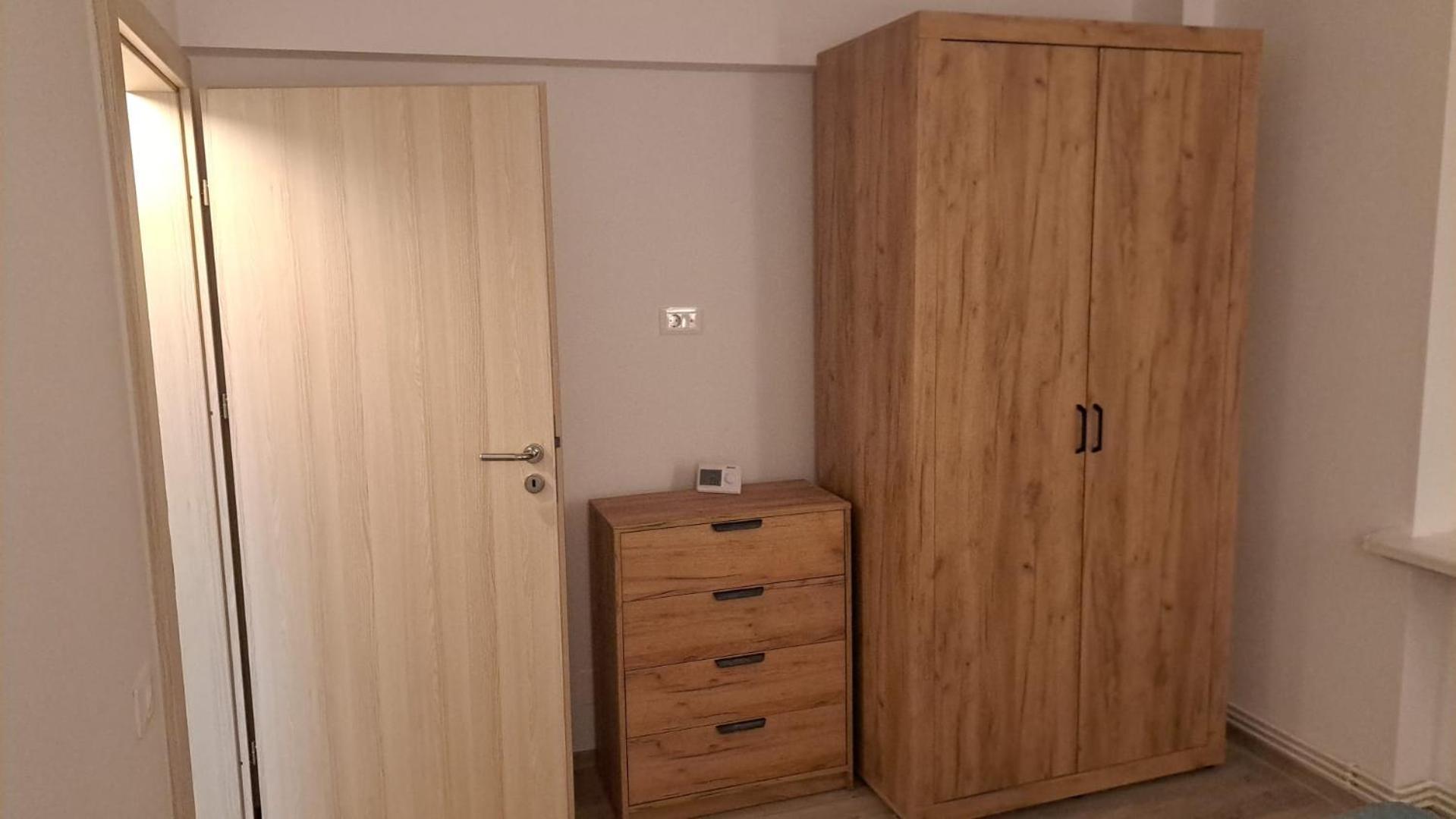 Apartament Kitty Centrul Istoric Крайова Екстериор снимка